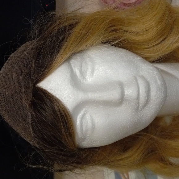 Blonde Ombre Wig - Picture 6 of 12